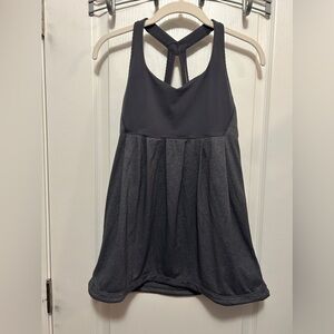 Lululemon"Power‎ Technique Tank women’s size- 6 blue/gray yoga running